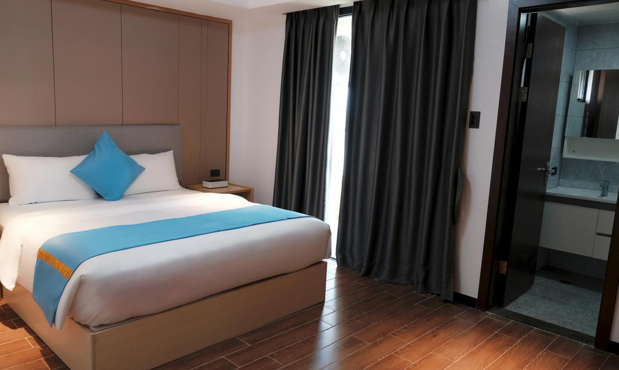 Golden Seagulls Hotel Paranaque City エクステリア 写真