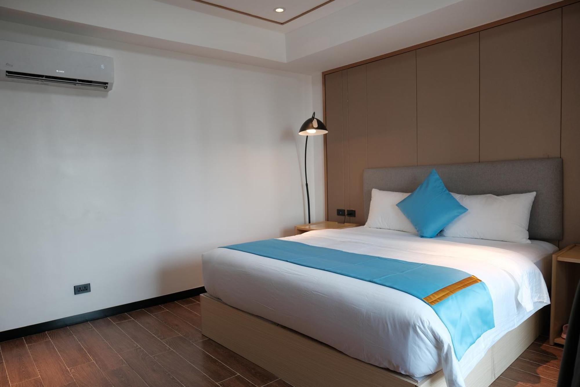 Golden Seagulls Hotel Paranaque City エクステリア 写真