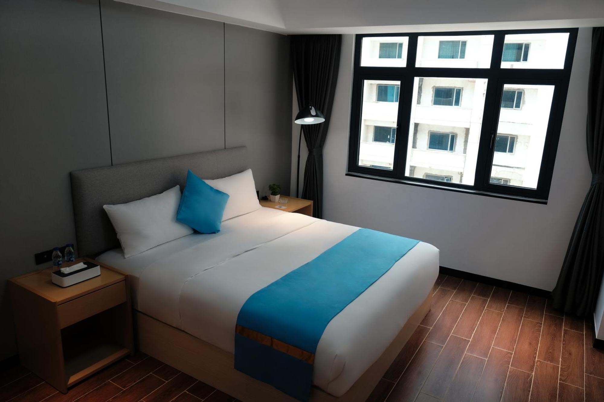 Golden Seagulls Hotel Paranaque City エクステリア 写真
